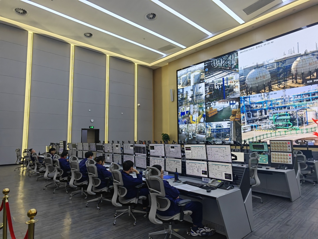 嘉化能源 火力全開忙生產，循環產業促發展——新春走基層之信息安全設備制造車間觀察